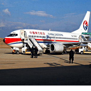 甘南夏河机场邮寄航空快运业稳步发展的原因是什么？